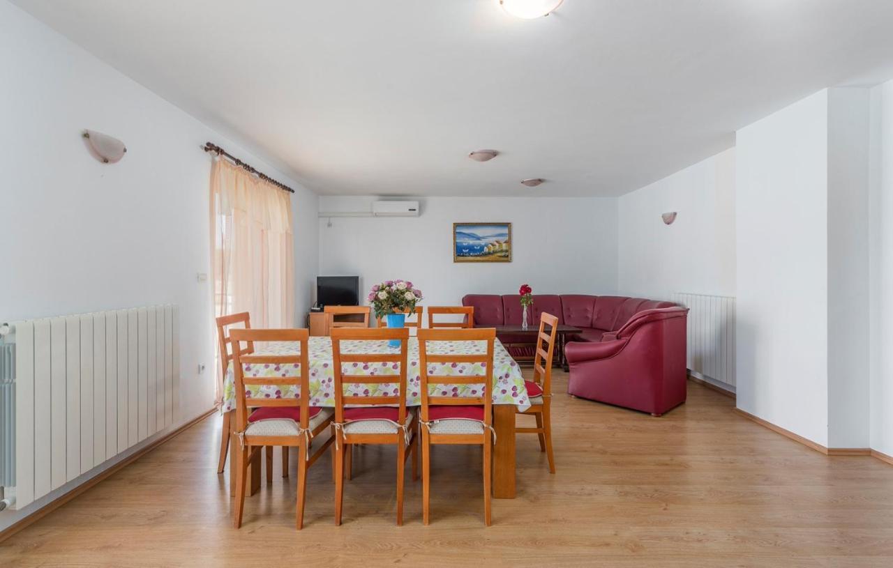 Apartments Stanko Fažana Eksteriør bilde