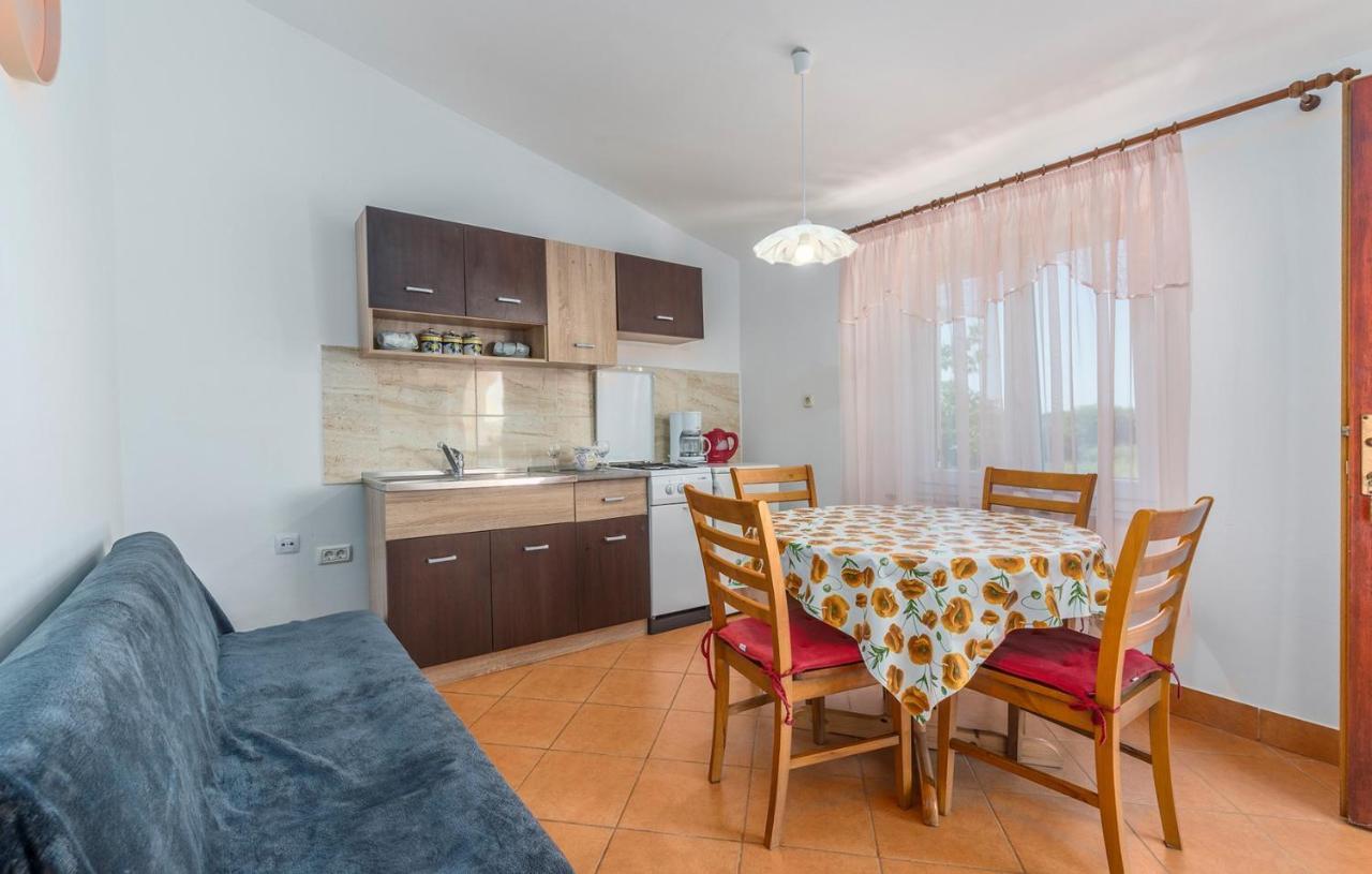 Apartments Stanko Fažana Eksteriør bilde