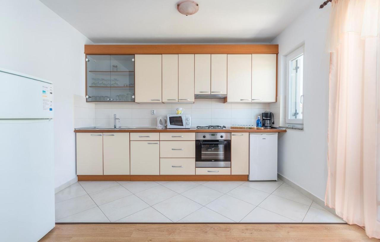 Apartments Stanko Fažana Eksteriør bilde